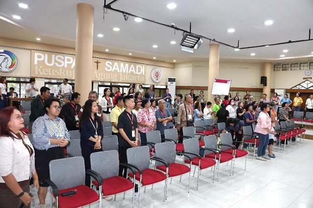 Peserta mengikuti dengan penuh hikmatPAKAI_1